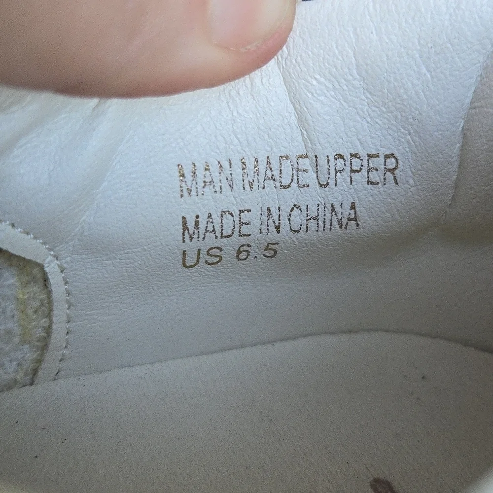 Mi.iM Gold Glitter Sneakers